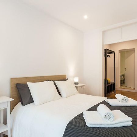 Three Bedroom Apartment In Historical Centre -Bairro Alto Lisboa Exterior foto