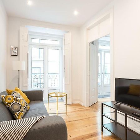 Three Bedroom Apartment In Historical Centre -Bairro Alto Lisboa Exterior foto