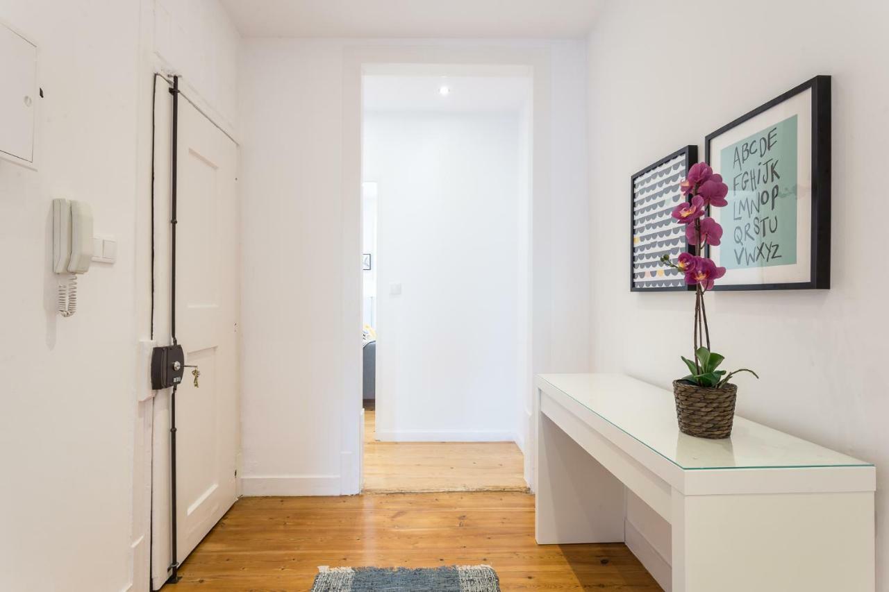 Three Bedroom Apartment In Historical Centre -Bairro Alto Lisboa Exterior foto