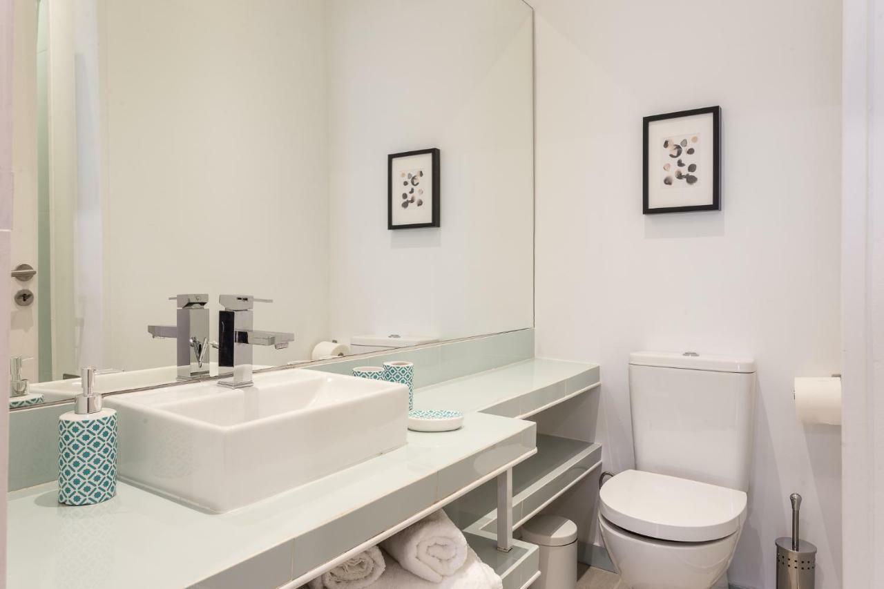 Three Bedroom Apartment In Historical Centre -Bairro Alto Lisboa Exterior foto