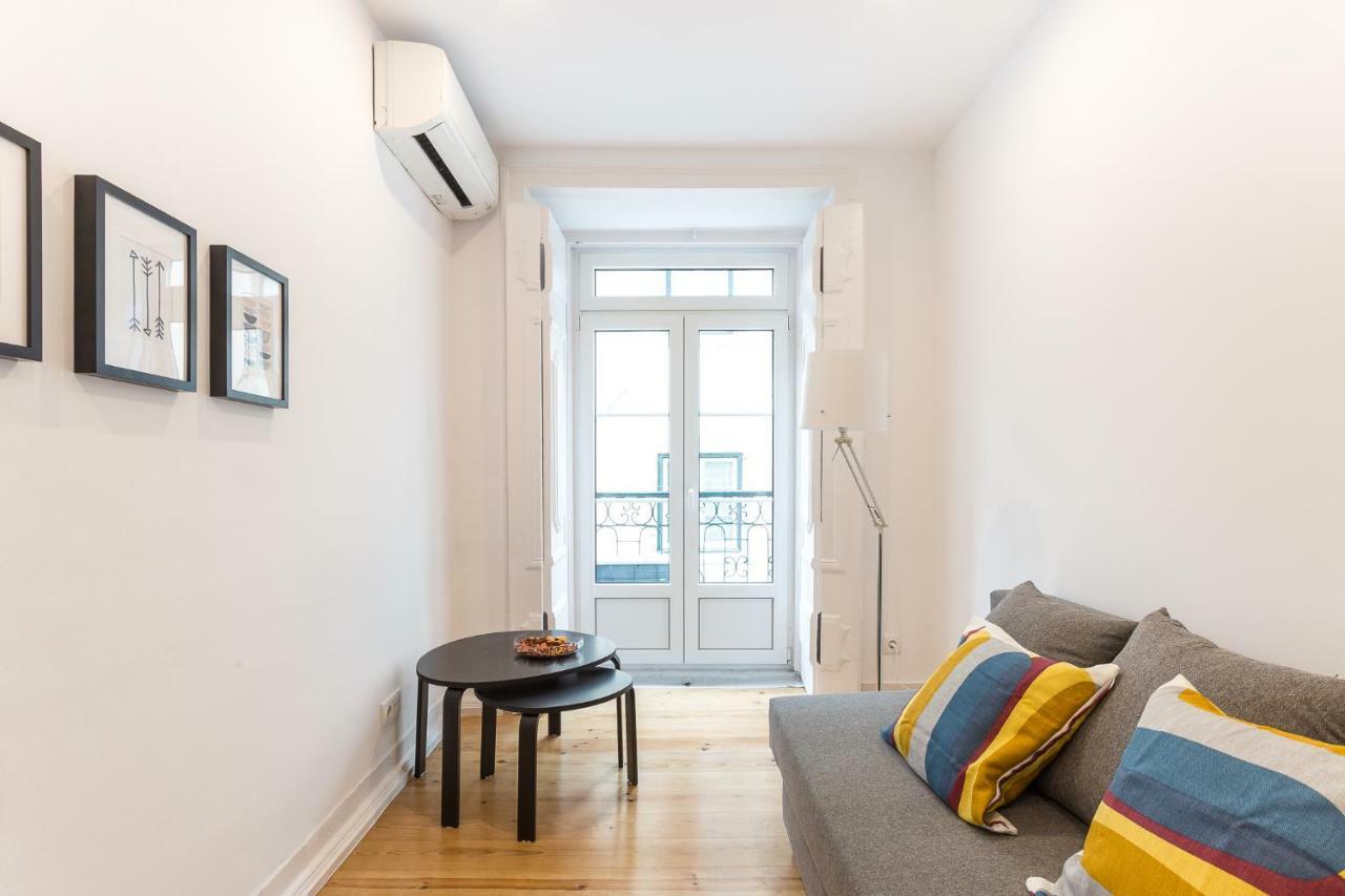 Three Bedroom Apartment In Historical Centre -Bairro Alto Lisboa Exterior foto