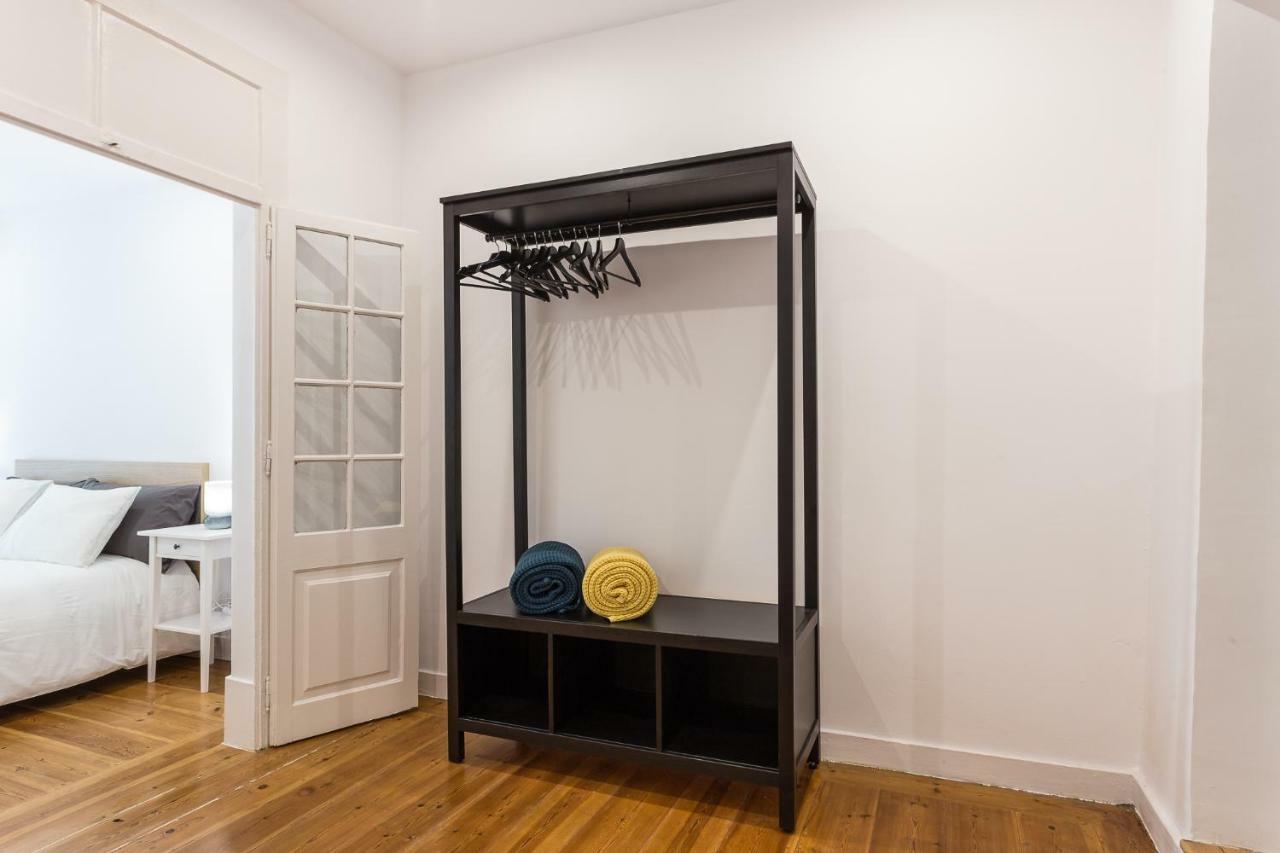 Three Bedroom Apartment In Historical Centre -Bairro Alto Lisboa Exterior foto